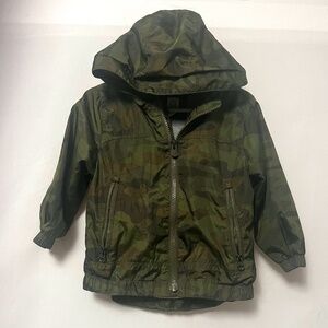 Gap camo windbreaker